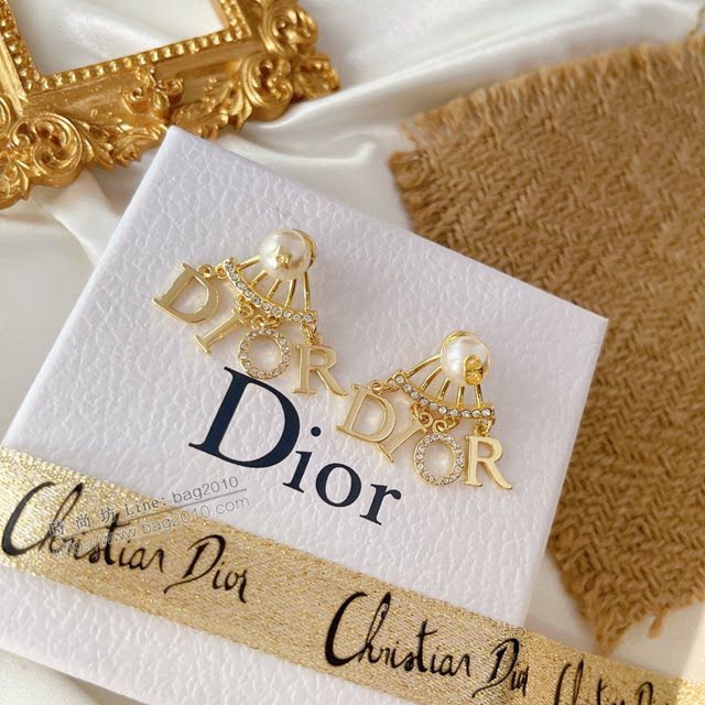 Dior飾品 迪奧經典熱銷款Dior字母珍珠925銀針耳釘耳環  zgd1434